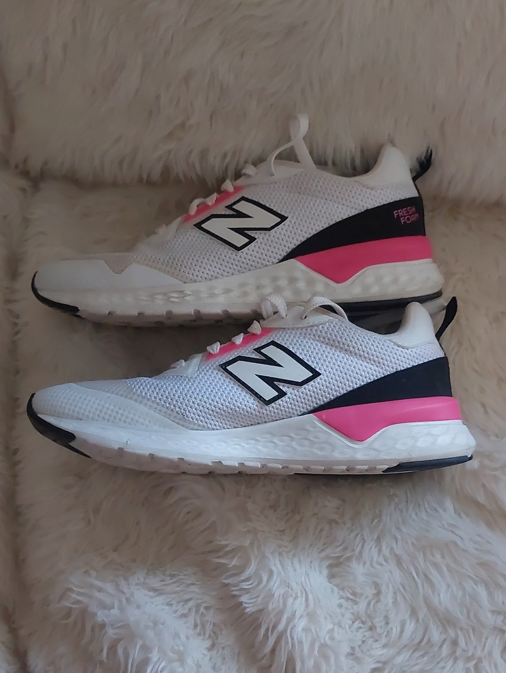 New Balance Women’s White, Pink & Black Fresh Foam Running Sneakers